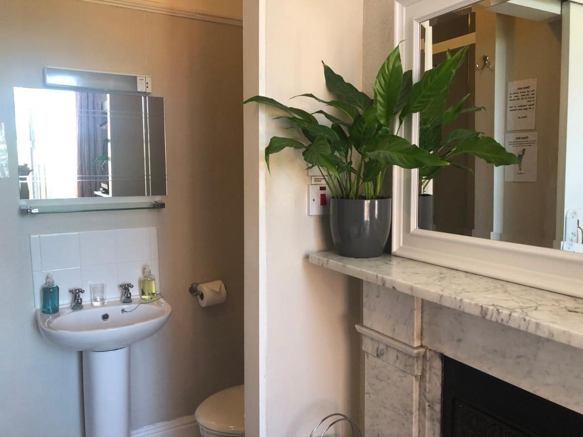 مبيت وإفطار كانتربيري Carena House المظهر الخارجي الصورة